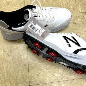 New -unworn New Balance Golf shoes. Size 10